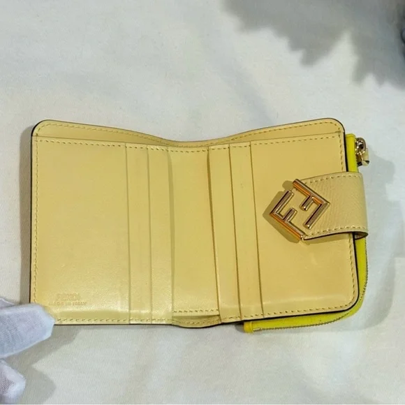 Fendi Yellow Wallet with Gold Logo - Picture 7 of 16